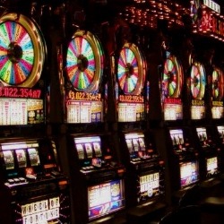 Nevada Gaming Commission Votes for Slot Machine Prepaid Cards